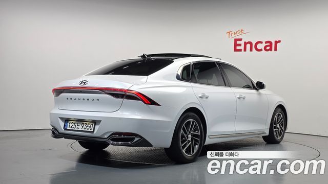 Hyundai Grandeur 2023 — photo 2