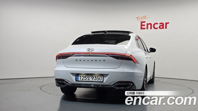Hyundai Grandeur 2023 — photo 4