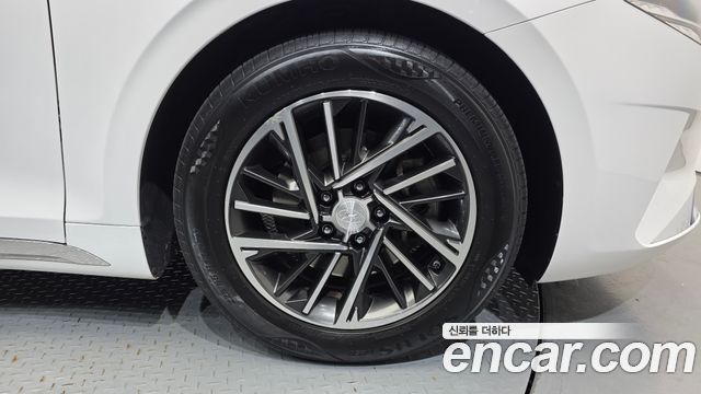 Hyundai Grandeur 2023 — photo 5
