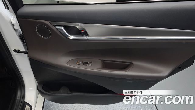 Hyundai Grandeur 2023 — photo 15