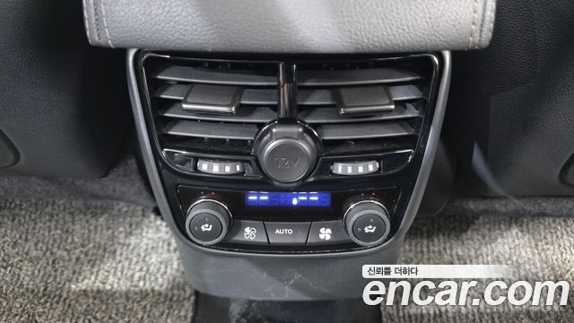 Peugeot 508 2016 — photo 19