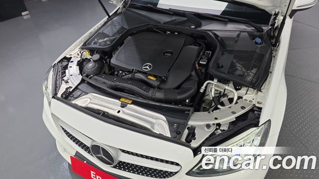 Mercedes-Benz C-Class 2021 — photo 6