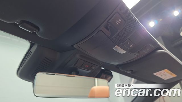 Mercedes-Benz C-Class 2021 — photo 16