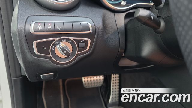 Mercedes-Benz C-Class 2021 — photo 17