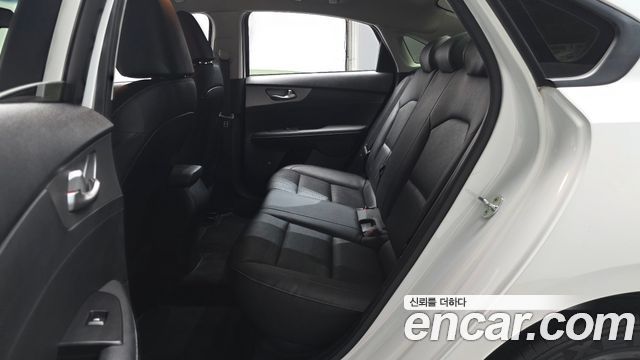 Kia K3 2020 — photo 18