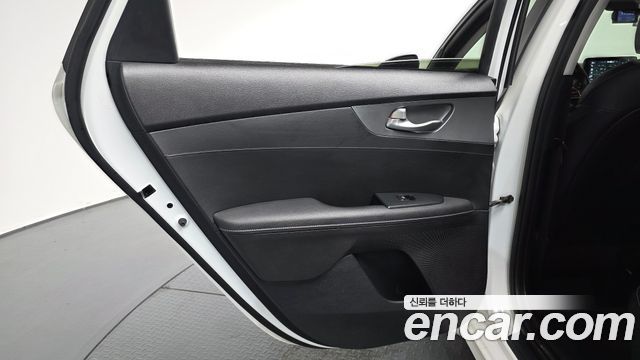 Kia K3 2020 — photo 15