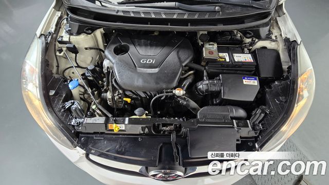 Hyundai AVANTE 2013 — photo 6