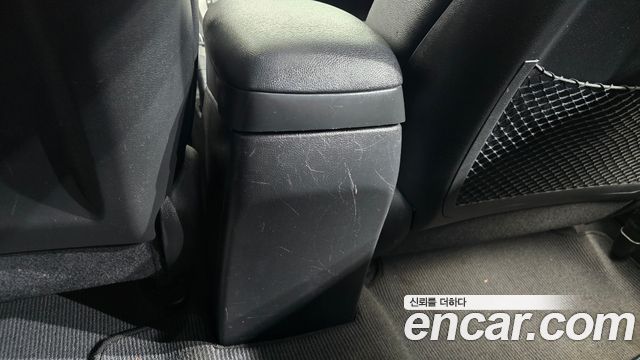 Hyundai AVANTE 2013 — photo 28