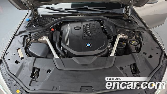 BMW 7-Series 2021 — photo 6