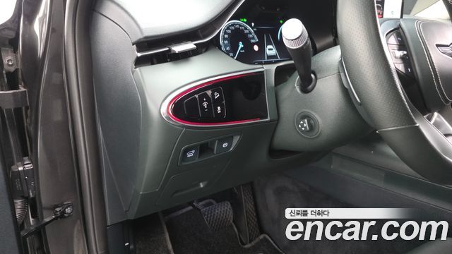 Genesis GV70 2022 — photo 13