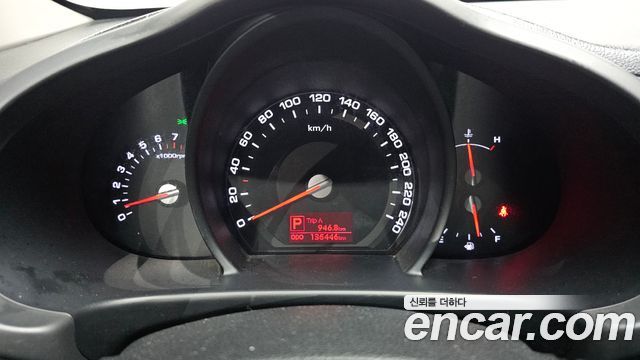 Kia Sportage 2012 — photo 11
