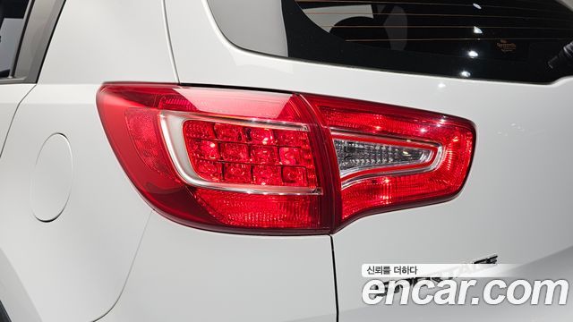 Kia Sportage 2012 — photo 9