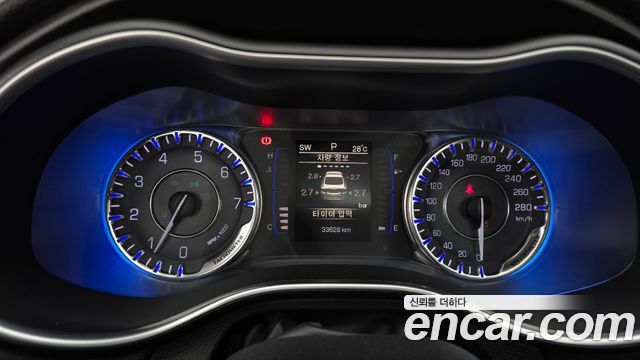Chrysler 200 2015 — photo 8