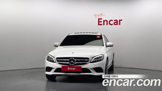 Mercedes-Benz C-Class 2020 — photo 3