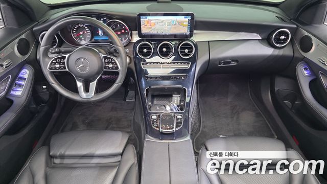 Mercedes-Benz C-Class 2020 — photo 10