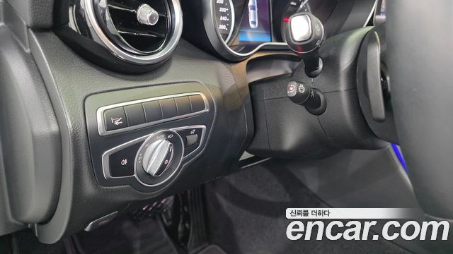 Mercedes-Benz C-Class 2020 — photo 26