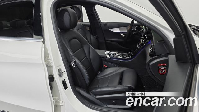 Mercedes-Benz C-Class 2020 — photo 16
