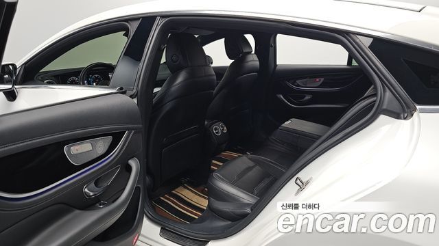 Mercedes-Benz AMG GT 2019 — photo 17