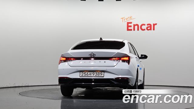 Hyundai AVANTE 2023 — photo 4