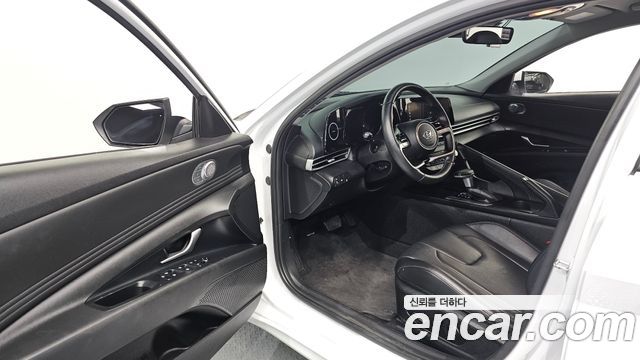 Hyundai AVANTE 2023 — photo 13