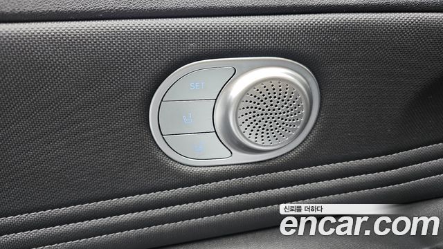 Hyundai AVANTE 2023 — photo 28