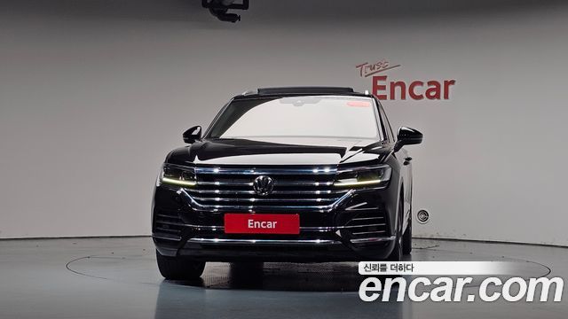 Volkswagen Touareg 2020 — photo 3