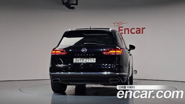 Volkswagen Touareg 2020 — photo 4