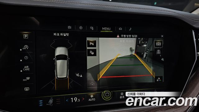 Volkswagen Touareg 2020 — photo 21