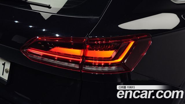 Volkswagen Touareg 2020 — photo 9