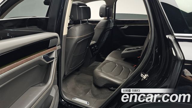 Volkswagen Touareg 2020 — photo 16