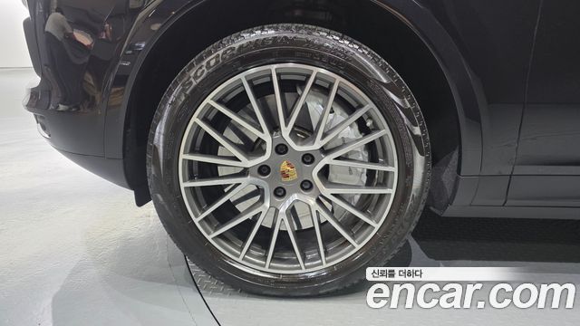 Porsche Cayenne 2020 — photo 5