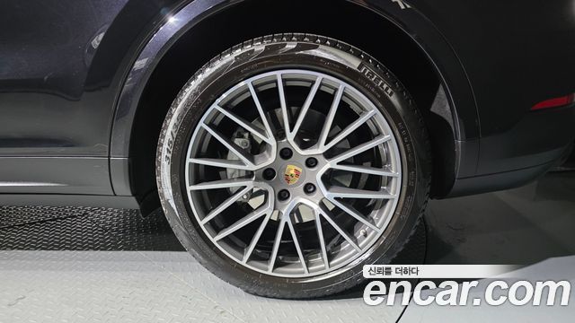 Porsche Cayenne 2020 — photo 7