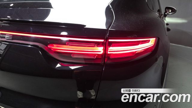 Porsche Cayenne 2020 — photo 9