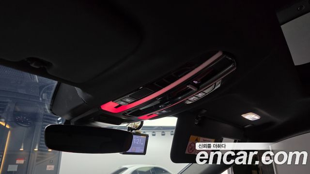 Porsche Cayenne 2020 — photo 27
