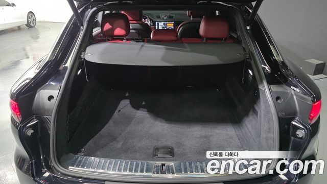 Porsche Cayenne 2020 — photo 34