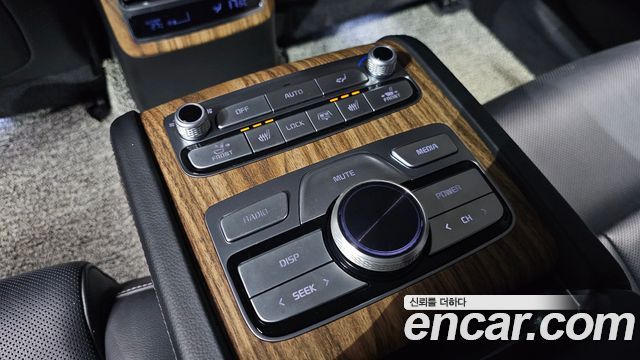 Kia K9 2022 — photo 19