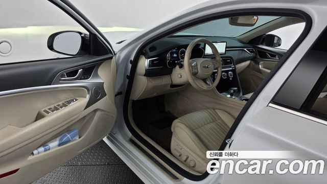 Genesis G70 2021 — photo 13