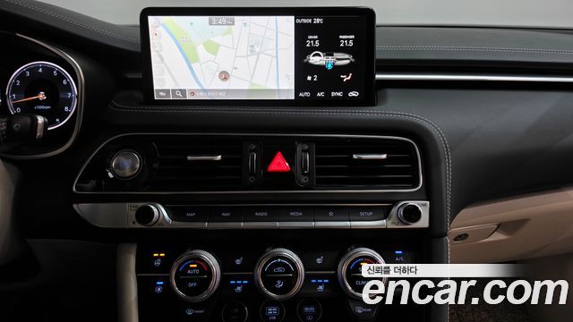 Genesis G70 2021 — photo 18