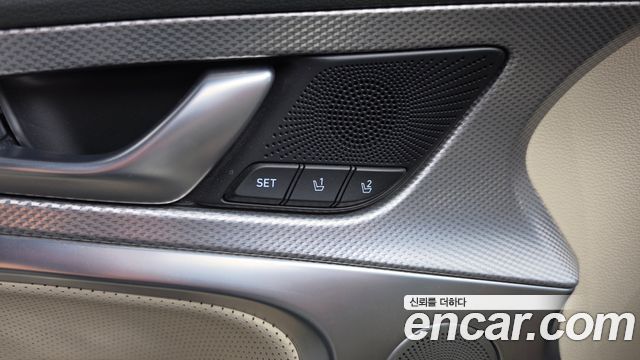 Genesis G70 2021 — photo 30