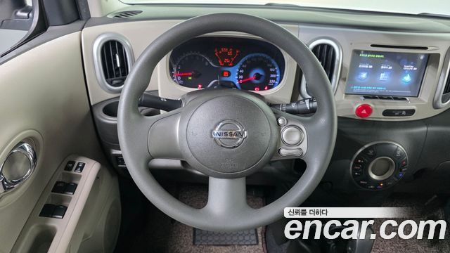 Nissan Cube 2013 — photo 13