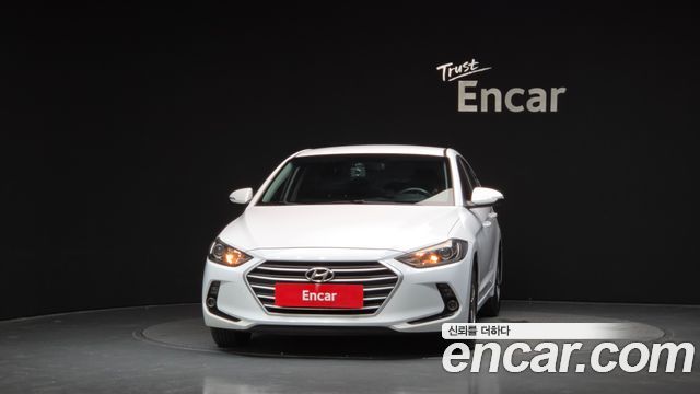Hyundai AVANTE 2018 — photo 3
