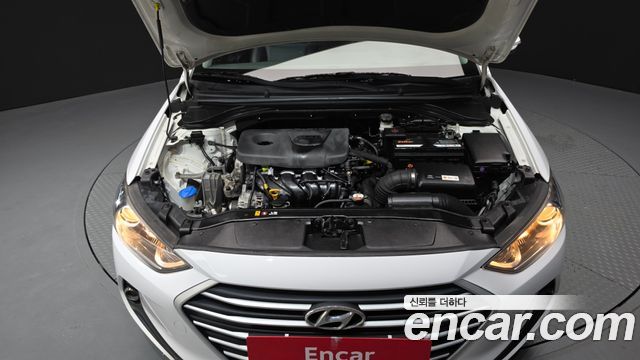 Hyundai AVANTE 2018 — photo 6