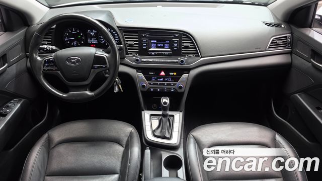 Hyundai AVANTE 2018 — photo 7