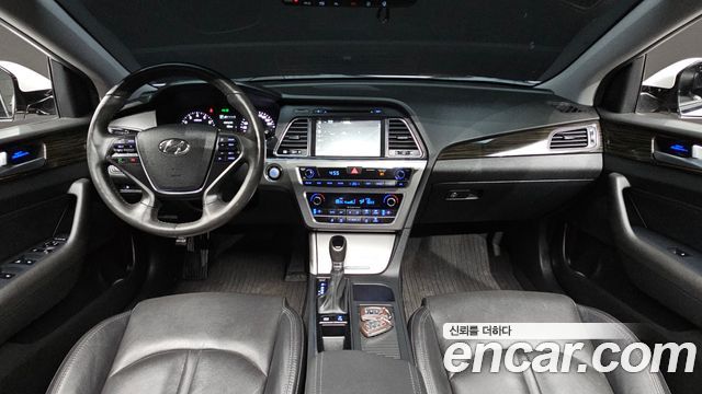 Hyundai Sonata 2017 — photo 10