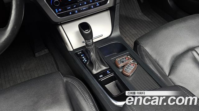 Hyundai Sonata 2017 — photo 12