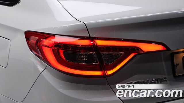 Hyundai Sonata 2017 — photo 9