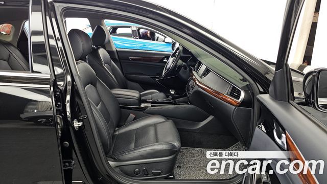 Kia K7 2017 — photo 17