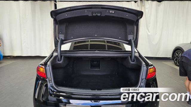 Kia K7 2017 — photo 26