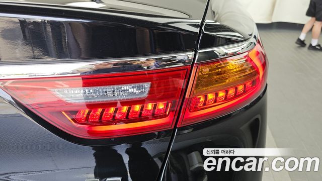 Kia K7 2017 — photo 9