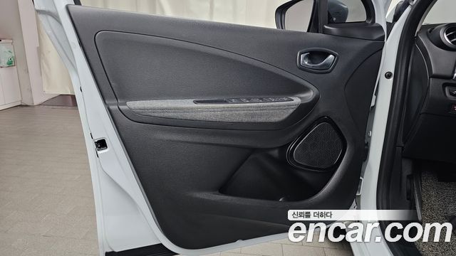 Renault Korea Zoe 2021 — photo 14